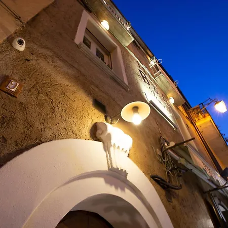 Portercole Frühstückspension 4*